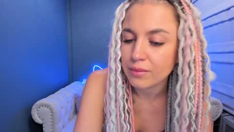Roxy online show from 12.06.24