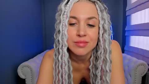 Roxy online show from 02.16.25