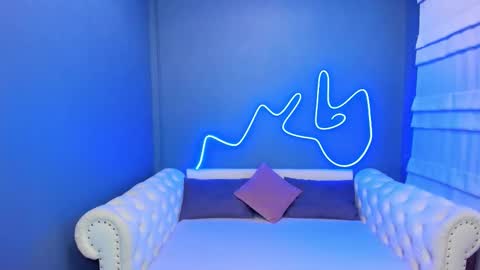 Roxy online show from 11.23.25