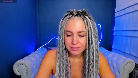 Roxy online show from 03.28.26