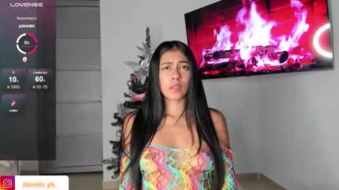 Snapshot of roxy_pk_ chatting on 12.20.24 R O X Y online show from 12.20.24