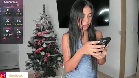 Snapshot of roxy_pk_ chatting on 12.28.24 R O X Y online show from 12.28.24