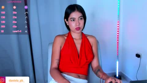 Snapshot of roxy_pk_ chatting on 12.01.25 R O X Y online show from 12.01.25