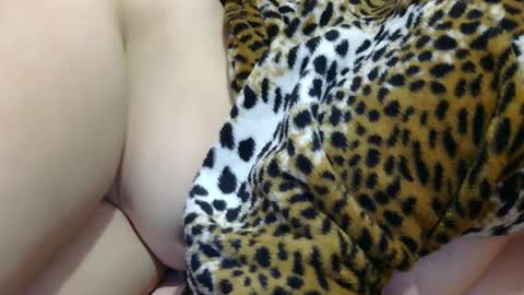 Snapshot of roxy_secrets chatting on 02.04.25 roxy secrets online show from 02.04.25