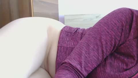 Snapshot of roxy_secrets chatting on 02.12.25 roxy secrets online show from 02.12.25