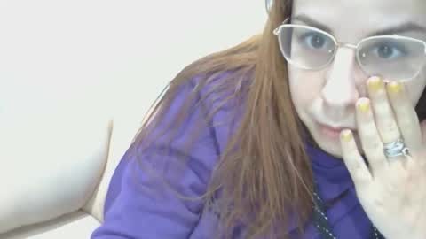 Snapshot of roxy_secrets chatting on 10.04.25 roxy secrets online show from 10.04.25