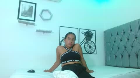 roxy_stone1 online show from 03.01.25