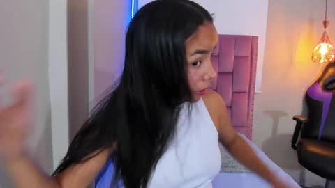 Snapshot of roxy_stone1 chatting on 02.27.26 roxy_stone1 online show from 02.27.26