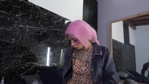 Roxy Sweett1 online show from 04.11.26