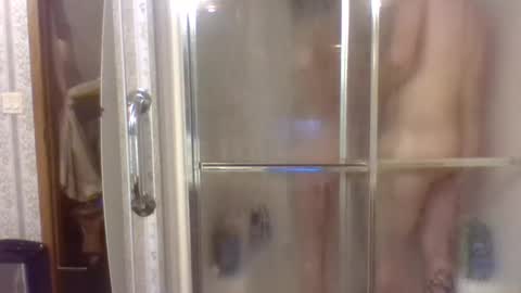 Roxy and Brock online show from 10.22.25