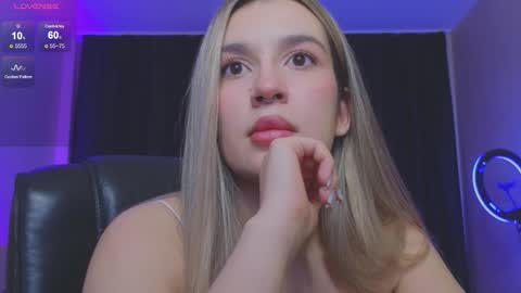 Roxy online show from 11.21.25