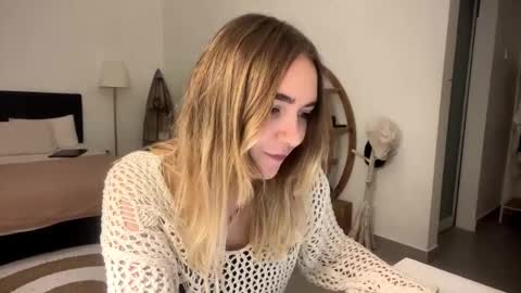 Roxy online show from 03.25.26