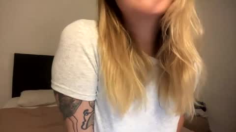 Roxy online show from 04.10.26