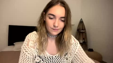 Roxy online show from 04.12.26