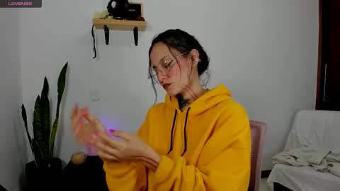 roxy online show from 10.21.25