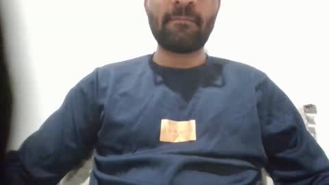 roy018 online show from 04.14.26