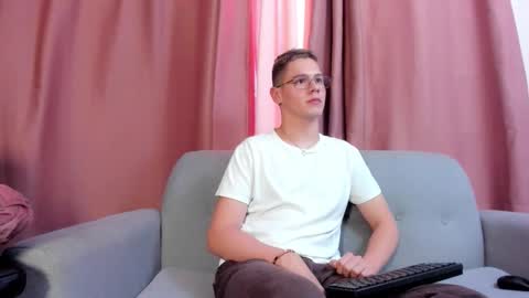 Kairo  online show from 09.25.25