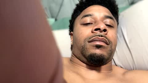 Snapshot of royal_sf chatting on 02.20.25 Royal SF online show from 02.20.25