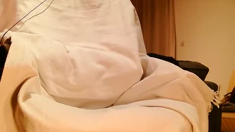 Snapshot of royalcum67 chatting on 04.26.26 The genie of the lamp online show from 04.26.26