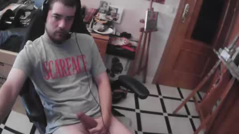 Snapshot of royer04 chatting on 10.16.25 royer04 online show from 10.16.25