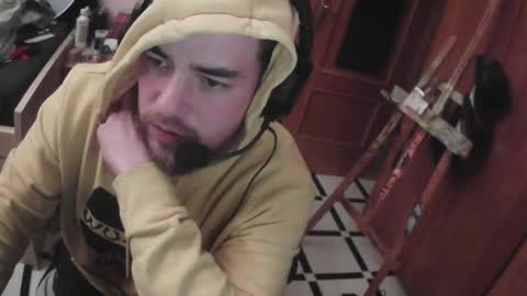 Snapshot of royer04 chatting on 11.16.25 royer04 online show from 11.16.25