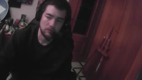 Snapshot of royer04 chatting on 01.12.26 royer04 online show from 01.12.26