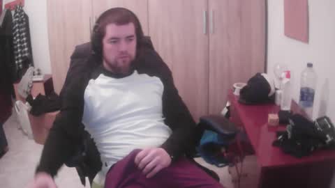 Snapshot of royer04 chatting on 02.15.26 royer04 online show from 02.15.26