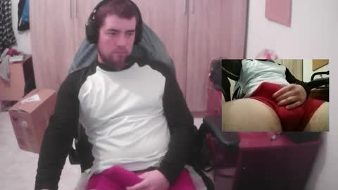 Snapshot of royer04 chatting on 02.26.26 royer04 online show from 02.26.26