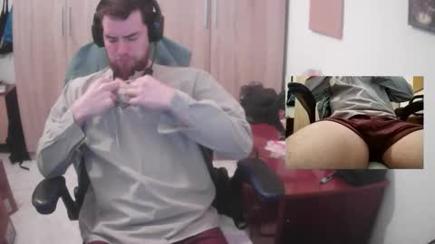 Snapshot of royer04 chatting on 03.01.26 royer04 online show from 03.01.26