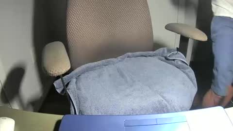 Snapshot of royer8650 chatting on 11.01.25 Lookingaround online show from 11.01.25