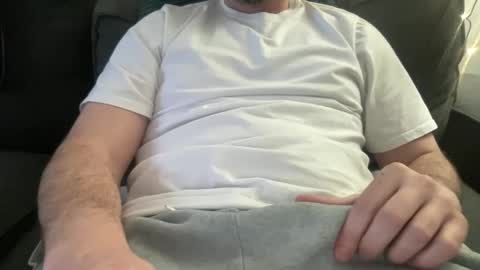 Snapshot of roythegil chatting on 02.21.25 roythegil online show from 02.21.25