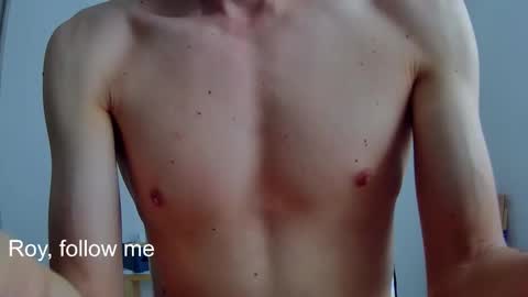 Snapshot of royyourtoy chatting on 02.04.26 Roy online show from 02.04.26