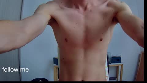 Snapshot of royyourtoy chatting on 02.18.26 Roy online show from 02.18.26