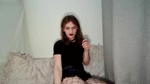 Rose  online show from 03.17.26