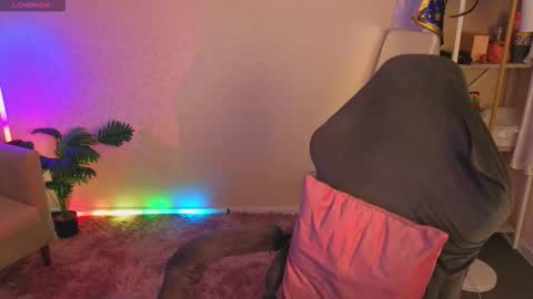 Roziett online show from 03.27.26