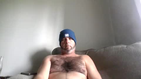 Snapshot of rubbingoneout714 chatting on 01.05.25 rubbingoneout714 online show from 01.05.25