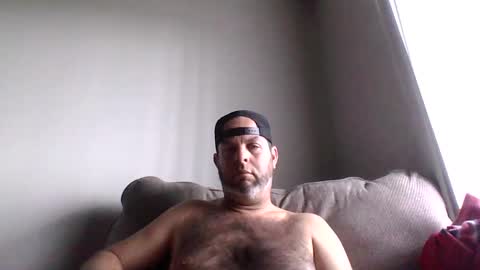 Snapshot of rubbingoneout714 chatting on 02.10.25 rubbingoneout714 online show from 02.10.25
