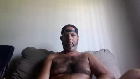 Snapshot of rubbingoneout714 chatting on 09.22.25 rubbingoneout714 online show from 09.22.25