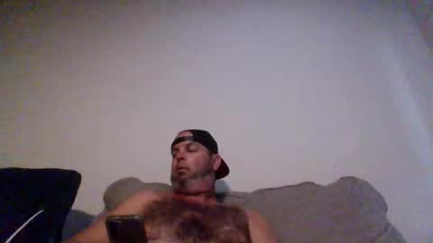 Snapshot of rubbingoneout714 chatting on 09.29.25 rubbingoneout714 online show from 09.29.25