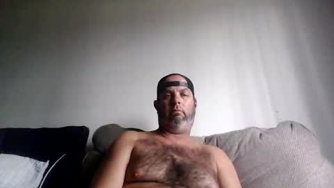 rubbingoneout714 online show from 10.23.25