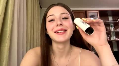 Adel online show from 05.19.26