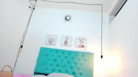 Snapshot of rubiroose chatting on 12.27.24 Rubii online show from 12.27.24