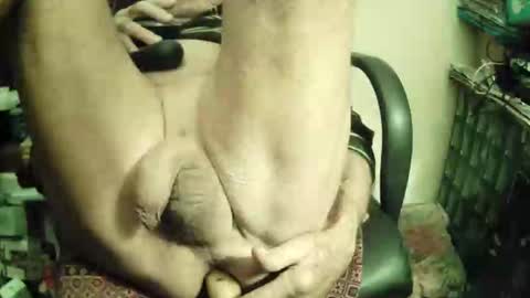 Snapshot of rubis501 chatting on 12.21.25 rubis501 online show from 12.21.25