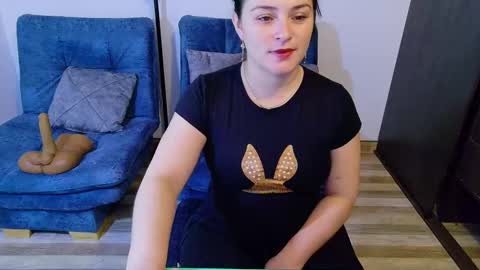Snapshot of ruby_glow chatting on 09.24.25 Ruby online show from 09.24.25