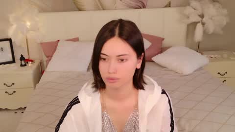 Luuna online show from 04.02.26