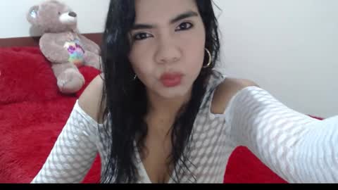 Snapshot of ruby_sky69 chatting on 09.10.25 Ruby Independent model help me reach 50 thumbs up online show from 09.10.25