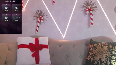 Snapshot of rubydivine_ chatting on 12.02.25 Ruby Divine online show from 12.02.25