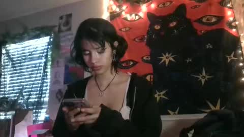 Ruby Red online show from 01.17.25
