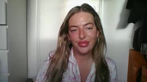 rubyredxxxoxxx online show from 04.05.26