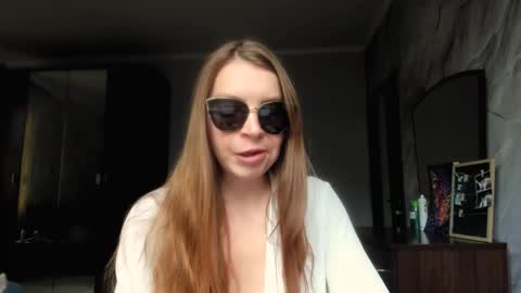 Snapshot of rubyskot chatting on 12.15.25 rubyskot online show from 12.15.25